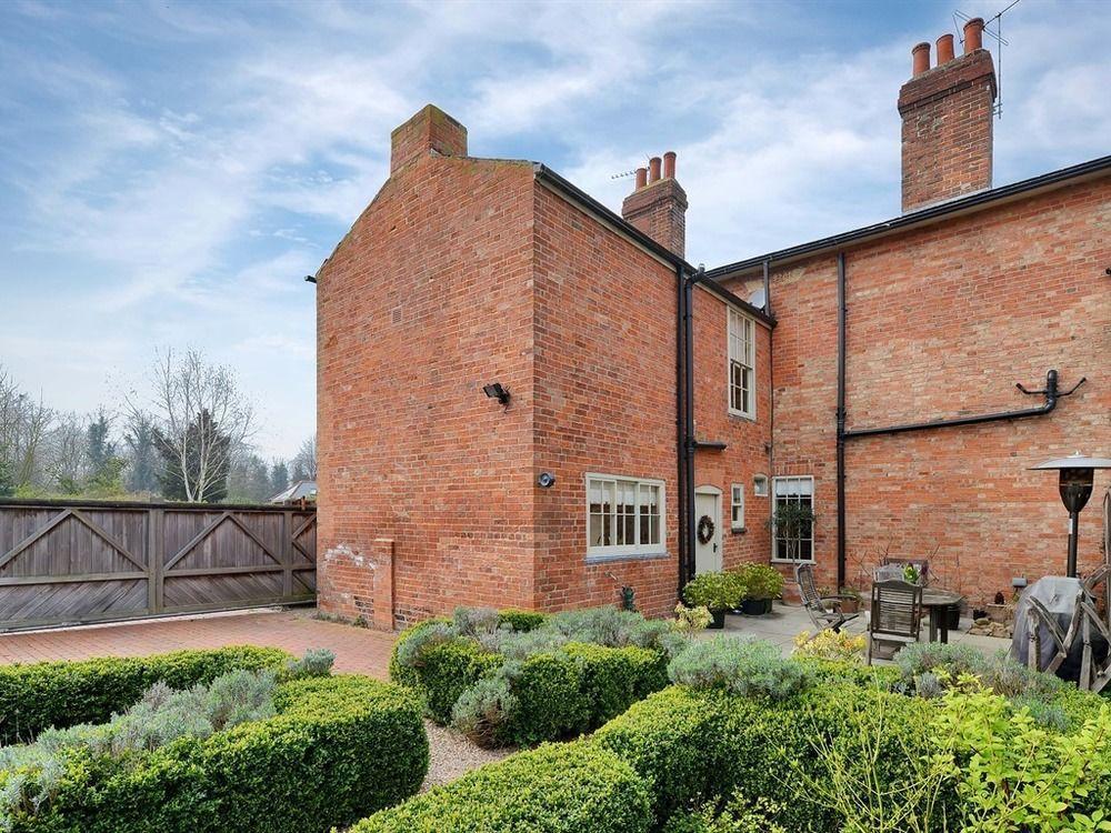The Hollies Hotel Newark-on-Trent  Exterior photo